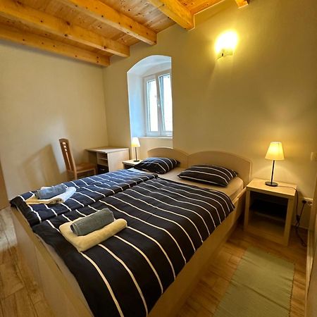 Old Town Apartments Trogir - Free Parking ภายนอก รูปภาพ